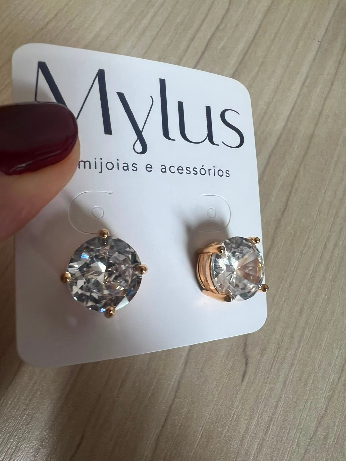 Brinco Ponto de Luz 10m banhado em Ouro 18k — imagem 4