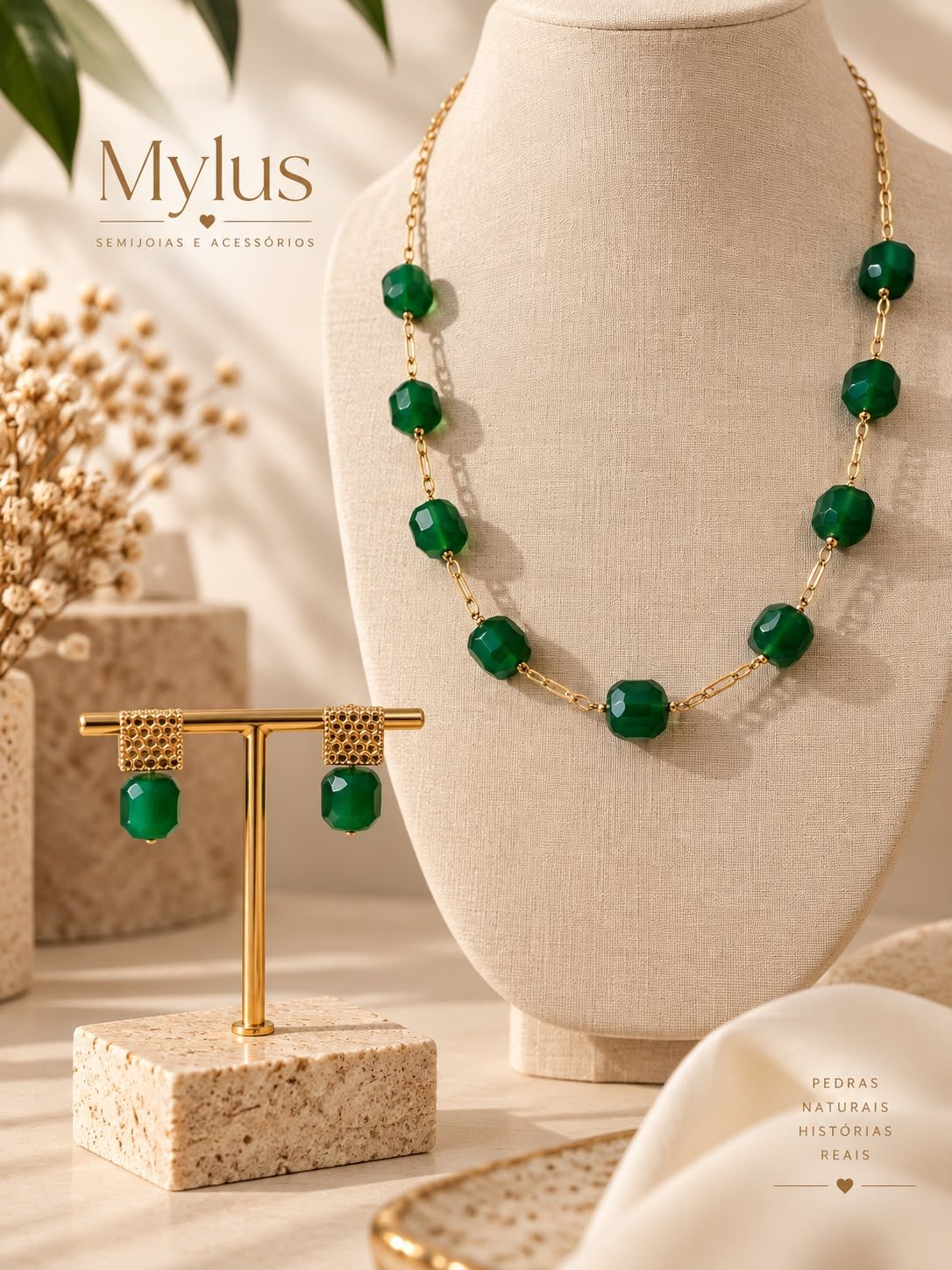 Conjunto Jade Esmeralda, colar e brincos banhados em Ouro 18K