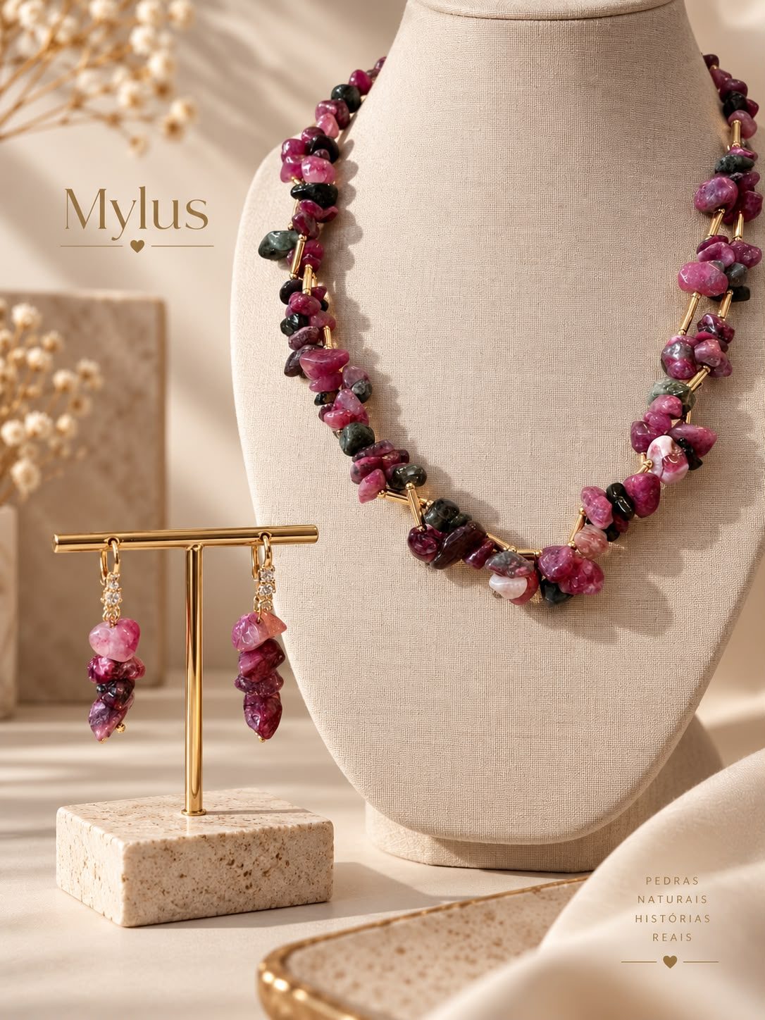 Conjunto Turmalina Natural em Cascalho, colar e brincos banhados em Ouro 18K